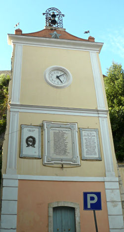 Torre civica con orologio Torre civica con orologio