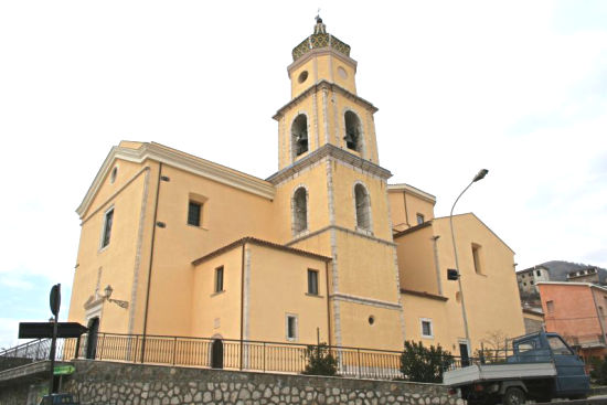 Chiesa Parrocchiale di San Lorenzo Maggiore Chiesa Parrocchiale di San Lorenzo Maggiore